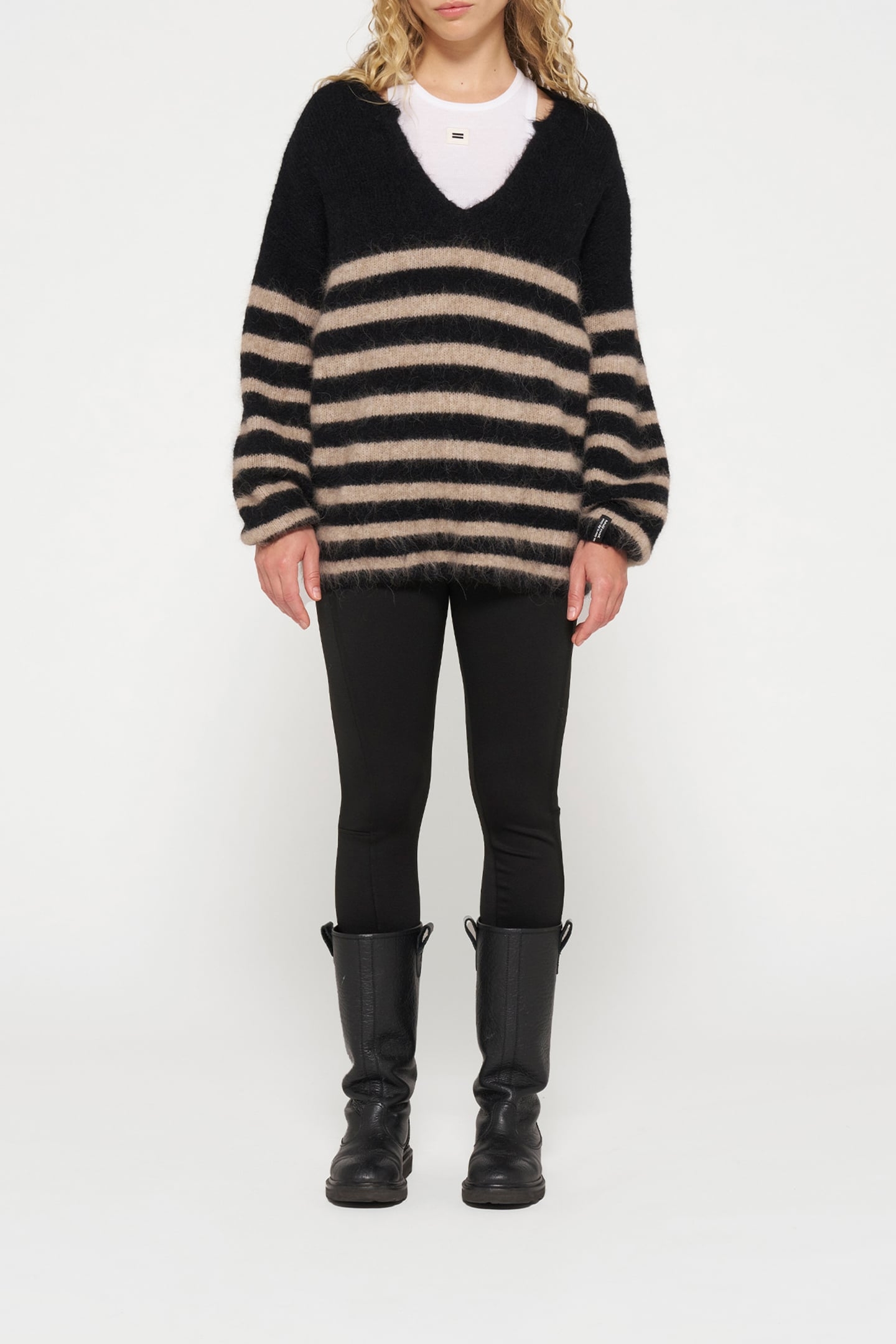 SOFT HAIRY SWEATER STRIPES BLACK/LIGHT LATTE 2