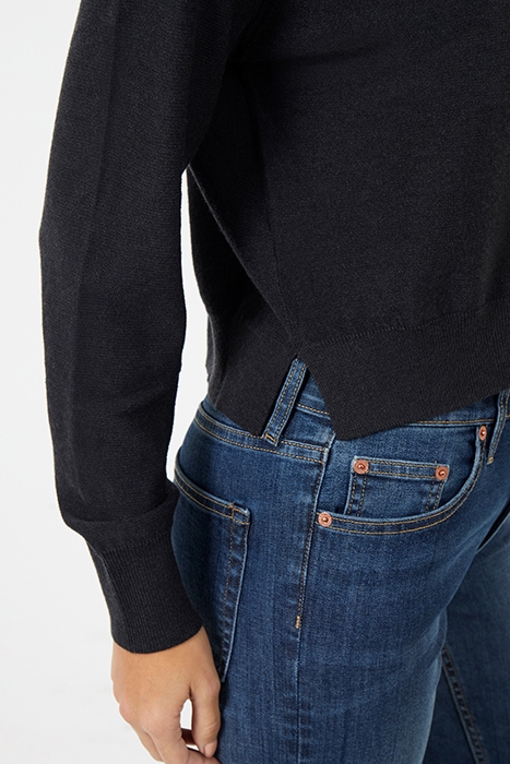 SUPERSOFT DOUBLE RAGLAN CREW CHARCOAL MEL 4