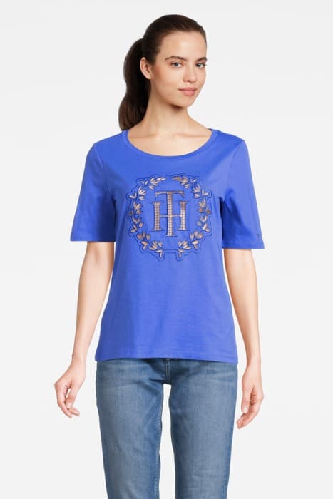 EO/ APPLIQUE TEE SS VERONA BLUE by Tommy Hilfiger