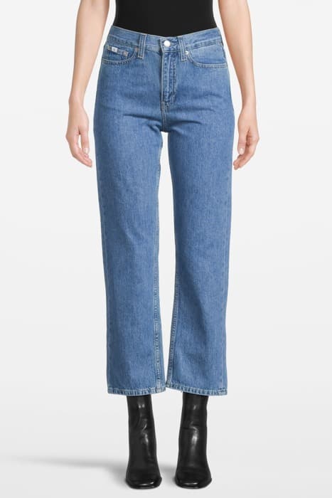 HR STRAIGHT ANKLE DENIM LIGHT by Calvin Klein