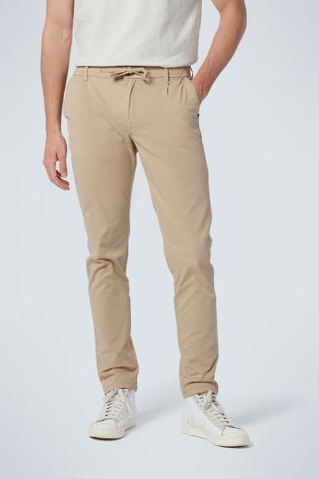 PANTS STRETCH TWILL SAND by No Excess