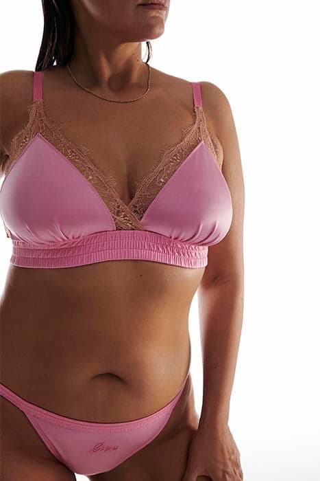 LOVE LACE BRA LARGER BUST PINK by Love Stories