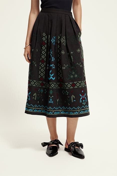 GEO EMBROIDERED SKIRT CHARCOAL by Scotch & Soda