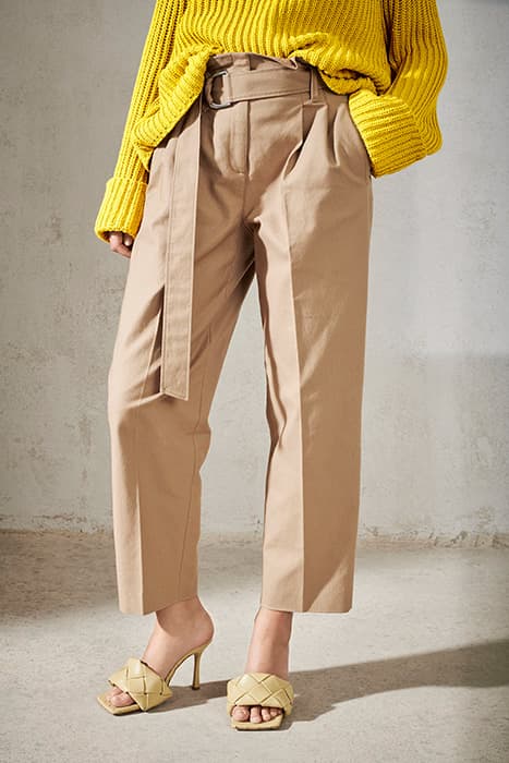 PLEATED-FRONT TROUSERS SOFT BEIGE by Luisa Cerano