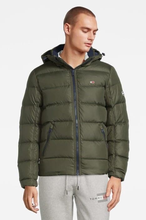 TJ ESSNTL DW JKT, MRZ GREEN by Tommy Hilfiger