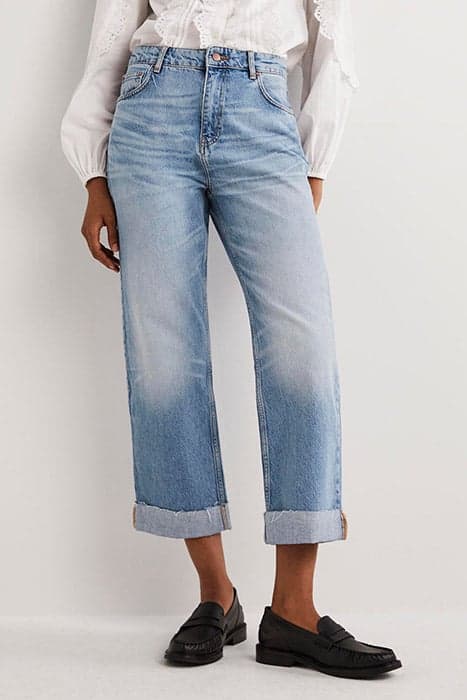 RELAXED STRAIGHT TURN UP JEANS DEN by Boden