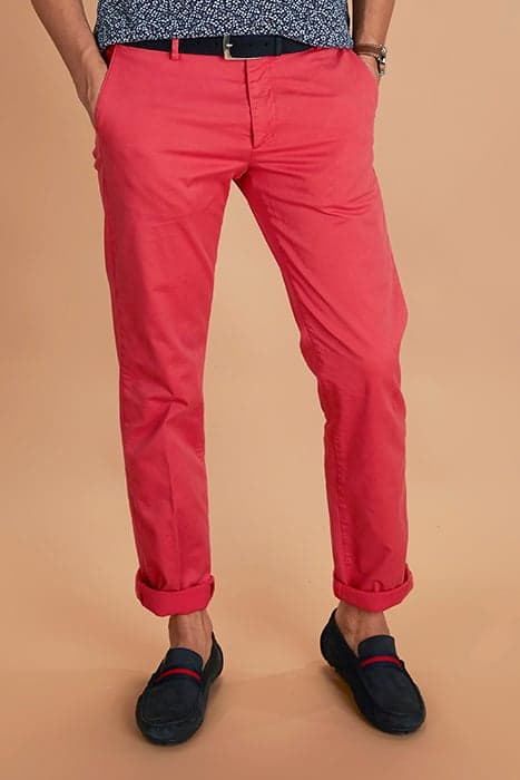 TIGHT FIT CHINO PANTS RED by River Woods