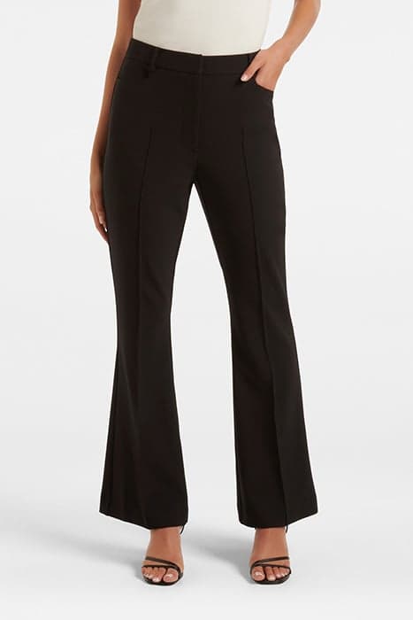 SELENA PINTUCK FLARE PANT BLACK by Forever New