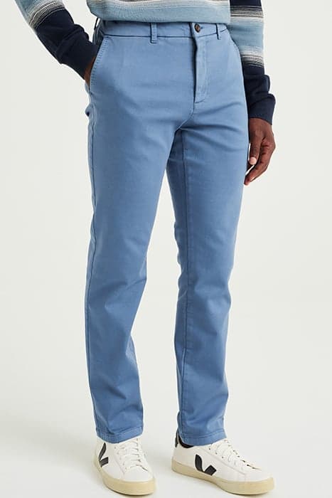 CHINO ICE BLUE by WE Fashion