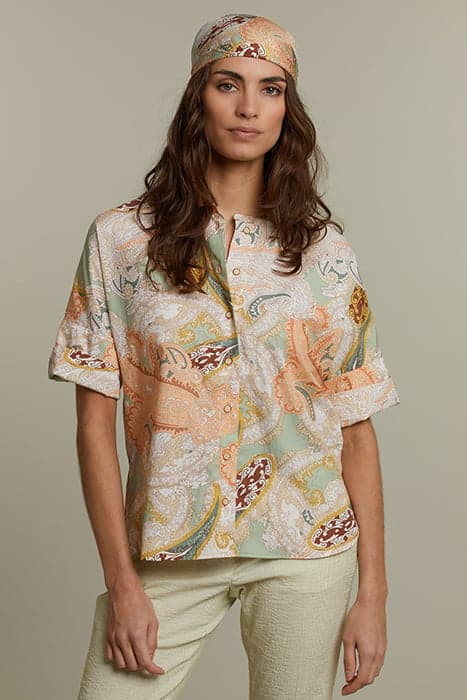 PASTEL PAISLEY COLLARLESS SHIRT by River Woods