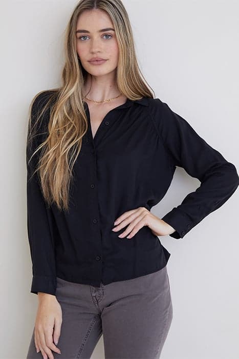 LONG SLEEVE RAGLAN SHIRT BLACK by Bella Dahl