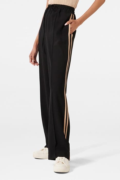 IZZY PETITE STRIPE PANT BLACK by Forever New