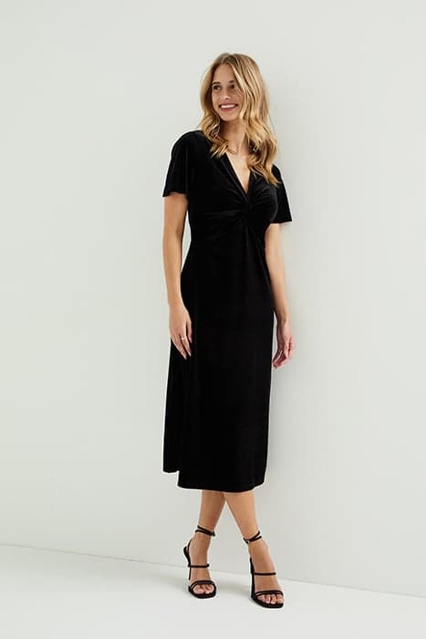 DRESS MID LENGTH BLACK by WE Fashion