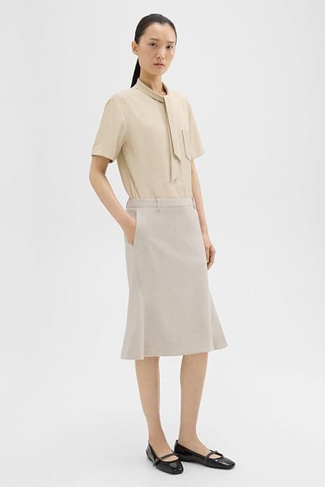 WOOL GABARDINE TRUMPET SKIRT AGED FLAX by THEORY