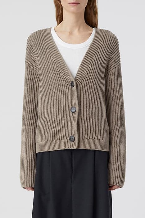 V CARDIGAN LONG SLEEVE BROWN SUGAR by Closed