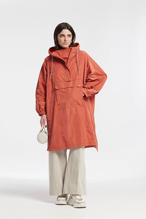 TECNICAL TEX WATERPROOF HOODED OVERSIZED MURAL CAPE RUSSET O by OKY