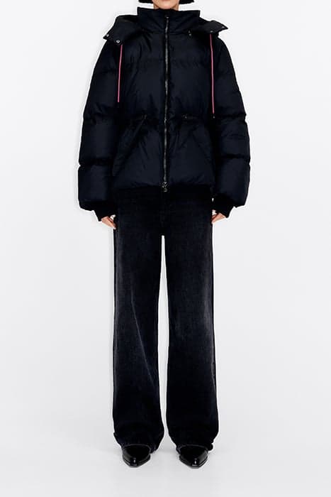 SHORT BLACK DOWN PUFFER JACKET by Bimba y Lola