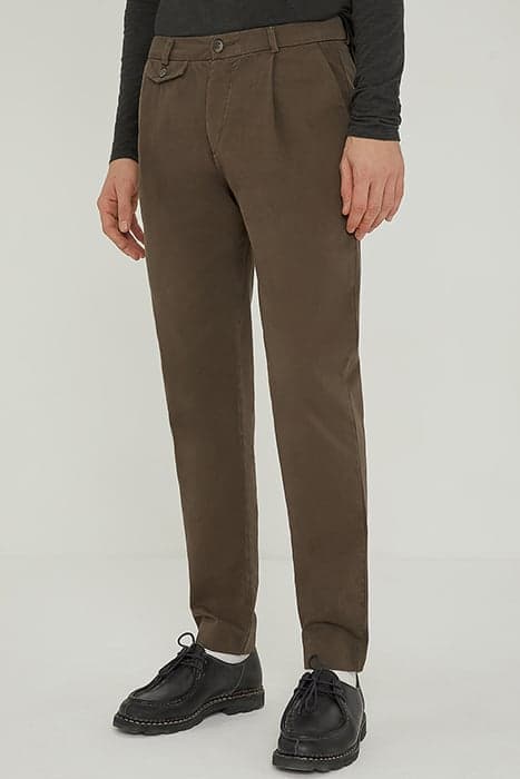 CHINO CARROT PANTS GRIZZLY by American Vintage