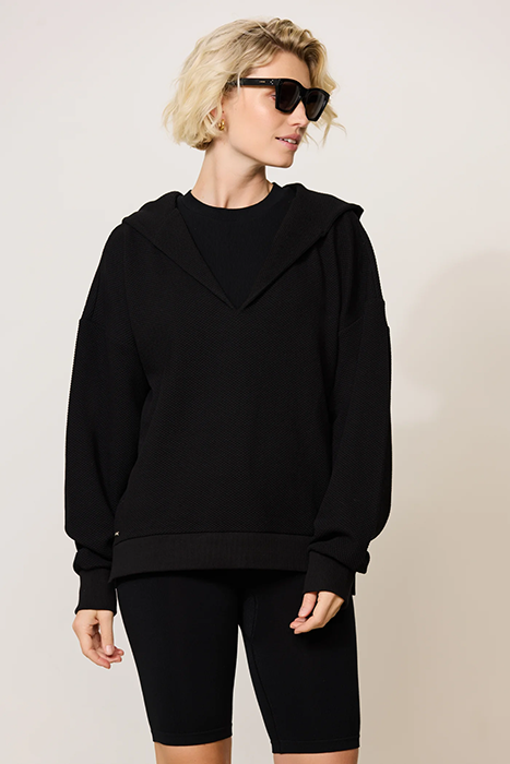 MOON CLASSIC HOODIE BLACK by Lune Active