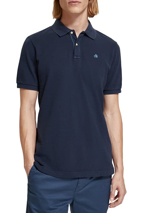 GARMENT -DYED ORGANIC COTTON PIQUE POLO STEEL by Scotch & Soda